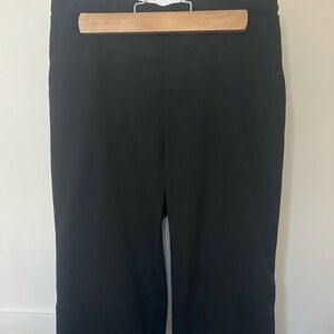 Uniqlo Women's Sleek Black Cropped Pants